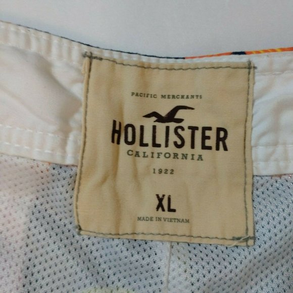Hollister Size XL Floral Board Shorts - Picture 5 of 10